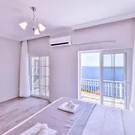 Szálloda La Kumsal Denize Sifir Ve Oezel Havuzlu 4*