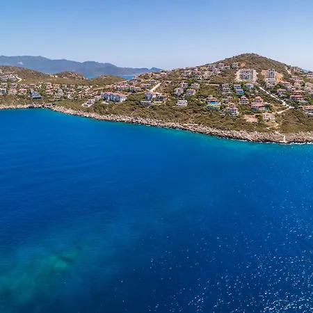 La Kumsal Denize Sifir Ve Oezel Havuzlu Otel Kaş